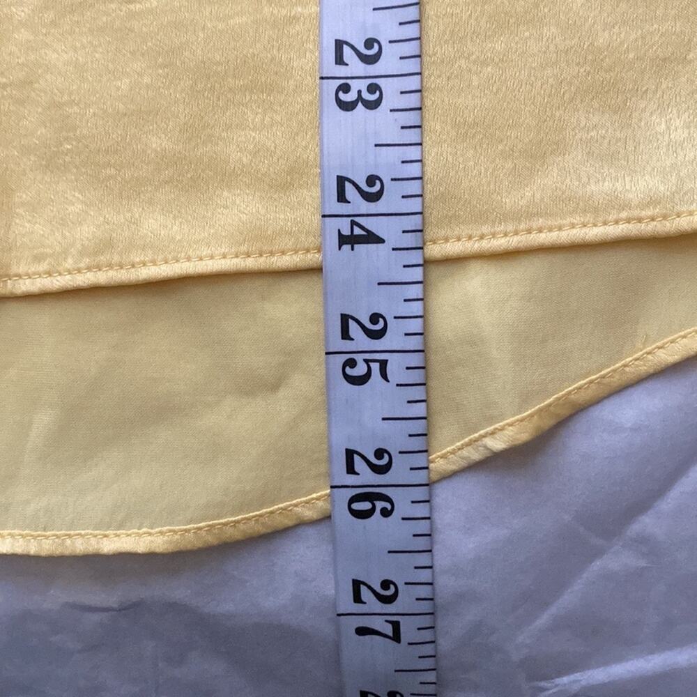 The Limited Women’s Scoop Neck Shell Yellow Sleeveless Top Size Xs — image 7 of 8